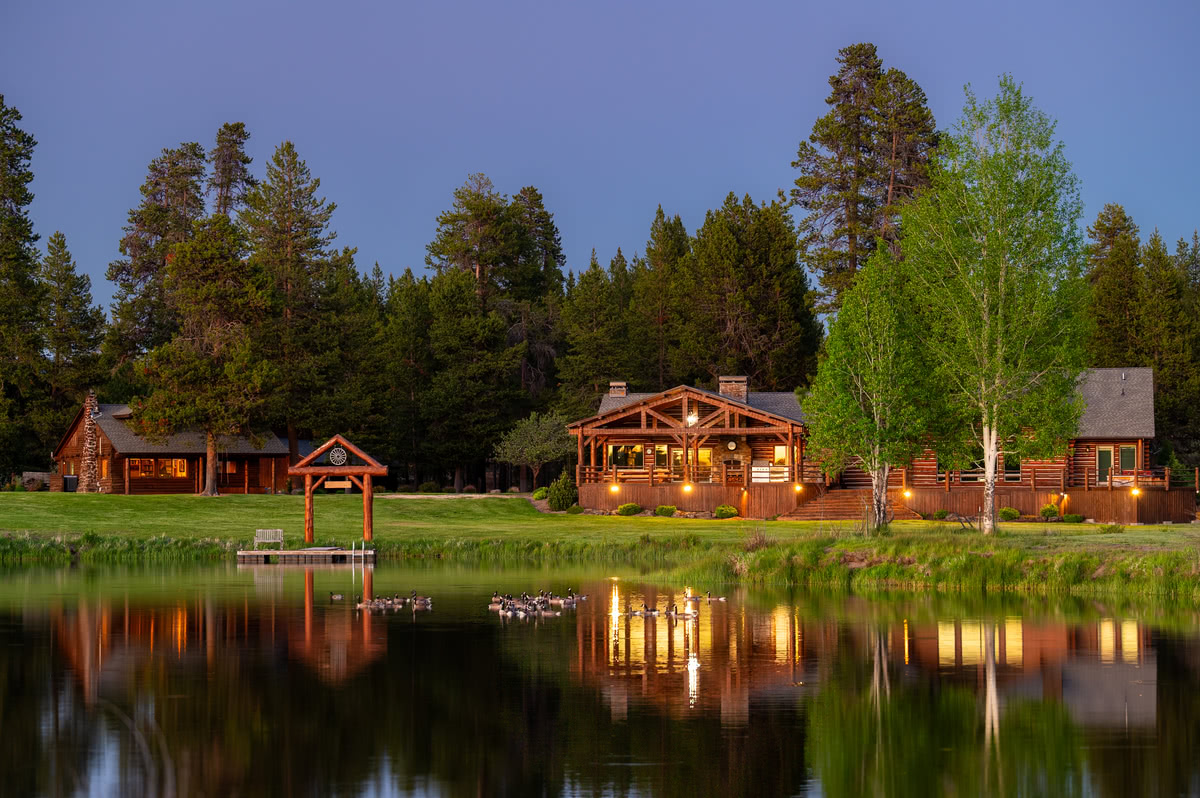 bend-oregon-real-estate-photography-redmond-jackson-Twilight304